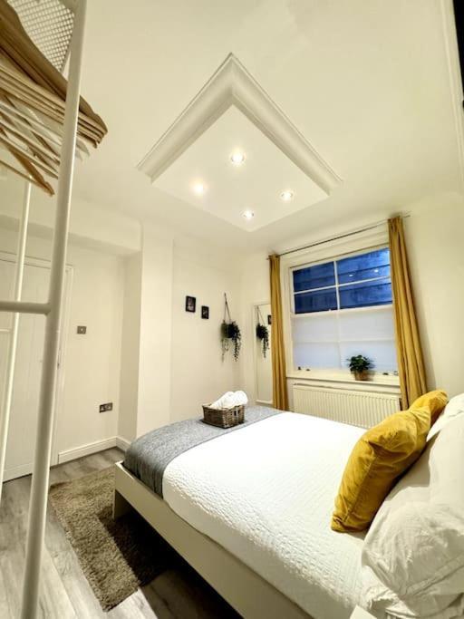 Centrally-Located Gem In Marble Arch, Лондон Экстерьер фото